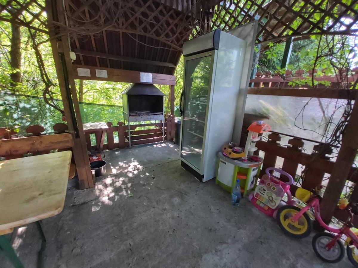 Bungalow Camping Edelweiss - Floare De Colt - Gyopar Rimetea Exteriör bild