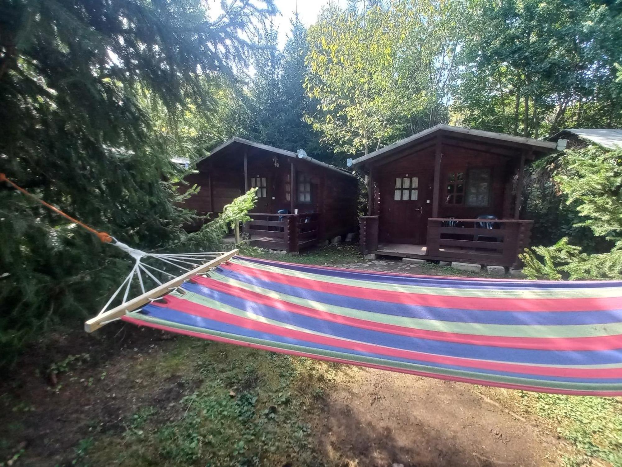Bungalow Camping Edelweiss - Floare De Colt - Gyopar Rimetea Exteriör bild